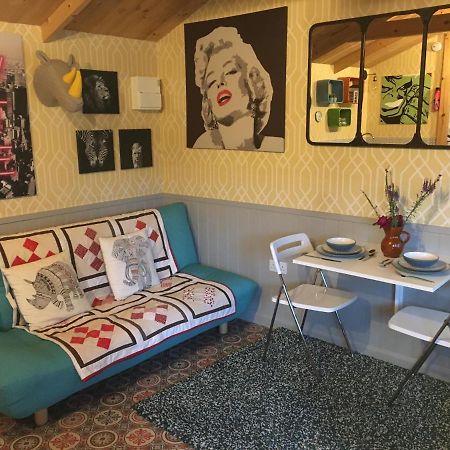Pienook Apartment Blandford Forum Bagian luar foto