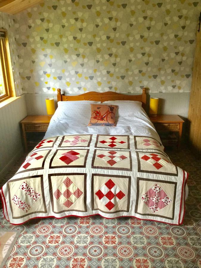 Pienook Apartment Blandford Forum Bagian luar foto
