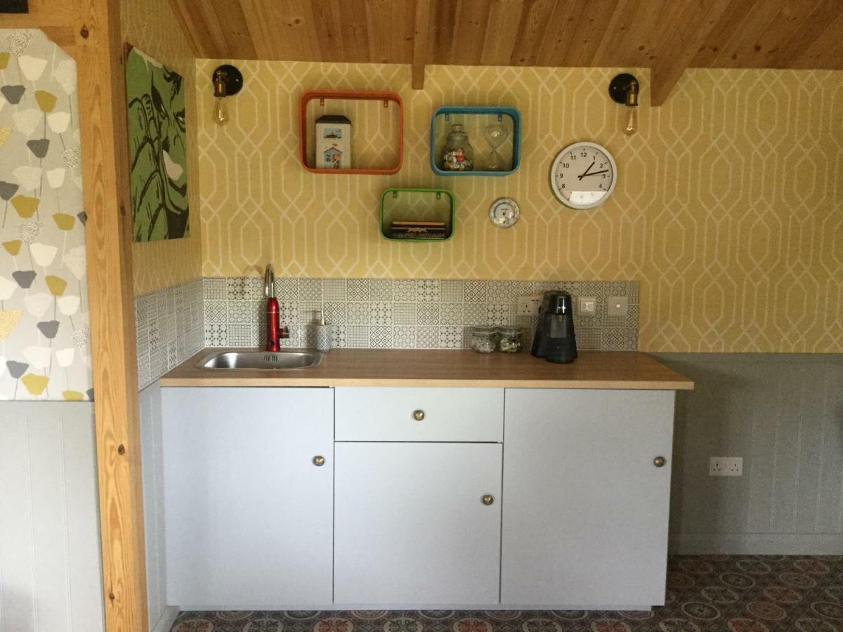 Pienook Apartment Blandford Forum Bagian luar foto